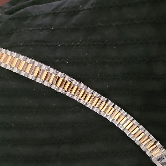 15MM Wide 8/8.86 Inches Long Watch link heavy weight two toned Men bracelet - Picture 2 of 5